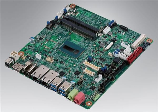  AIMB-231G2-U7A1E 