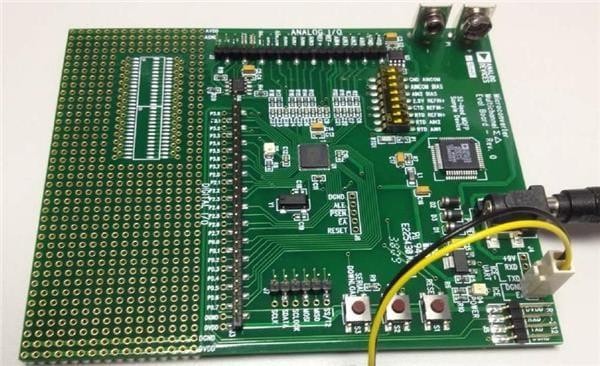  EVAL-ADUC824QSZ 