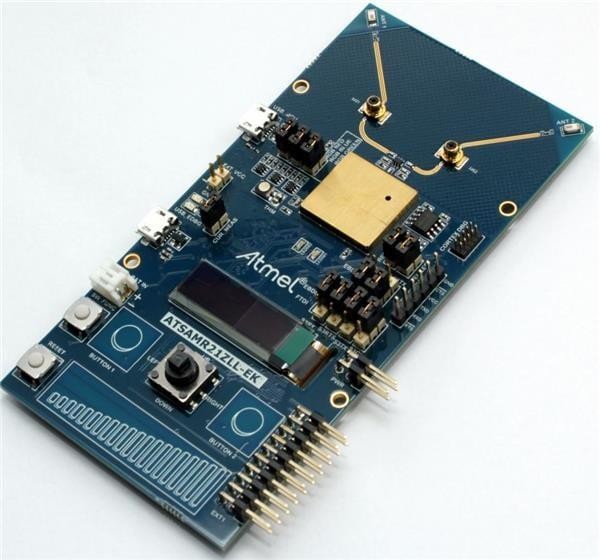  ATSAMR21ZLL-EK 