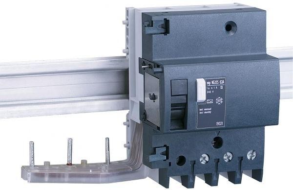  Блок диф. защиты 3п Vigi NG125 63А 300мА AC SchE 19003 