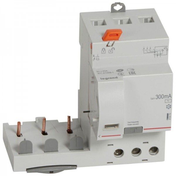  Блок диф. защиты 3п 40А 300мА тип AC DX3 Leg 410474 