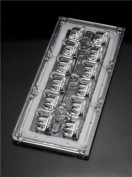  CS15886_STRADA-IP-2X6-T2-B-90 