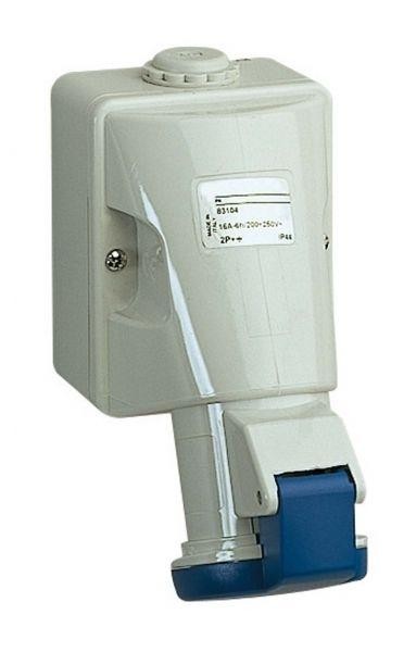  Розетка настенная 16А 220В 2P+E винт. клеммы IP44 SchE 83104 