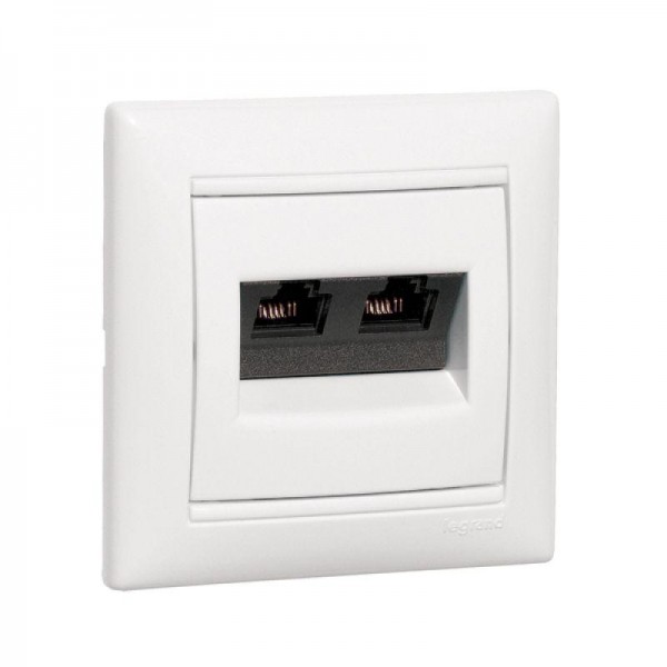  Механизм розетки информ. 2-м СП Valena RJ45 CAT.5E UTP на винтах сл. кость Leg 774139 