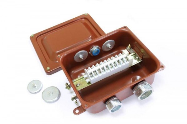  Коробка клеммная ККМА-10 У2 IP54 ЗЭТАРУС zeta30372 