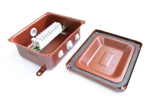  Коробка КМ 43-10 У3 IP43 ступенчатый ПВХ-ввод ЗЭТАРУС zeta30338 
