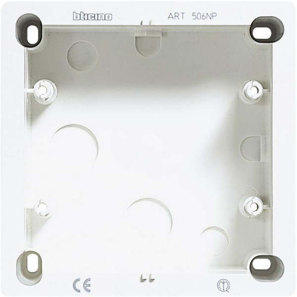 Коробка настен. (118х118х55) Light Leg BTC 506NP 