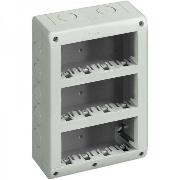  Корпус защ. IP40 4+4+4мод. верт. Leg BTC 25412V 