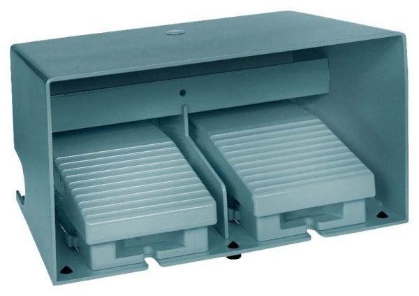  Переключатель педальный 1 шаг NC+NC+NO оранж. SchE XPEM3100D 