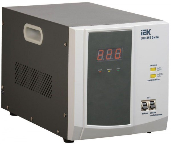  Стабилизатор напряжения Ecoline 5кВА переносной ИЭК IVS26-1-05000 
