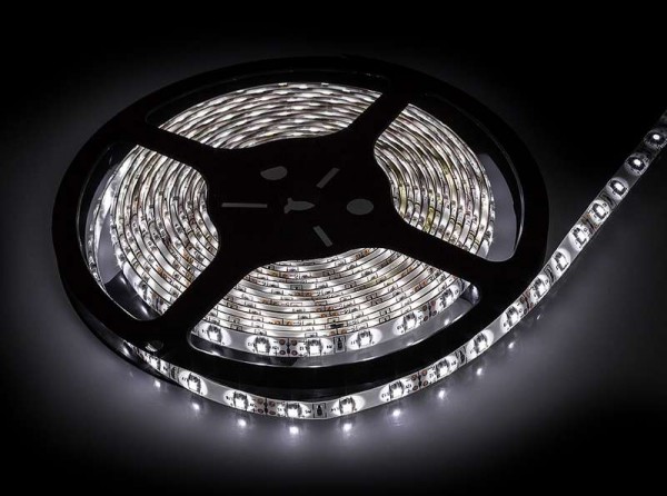  Лента светодиодная LS 35CW-60/65 60LED 4.8Вт/м 12В IP65 холод. бел. 6000К (уп.5м) IN HOME 4690612022550 