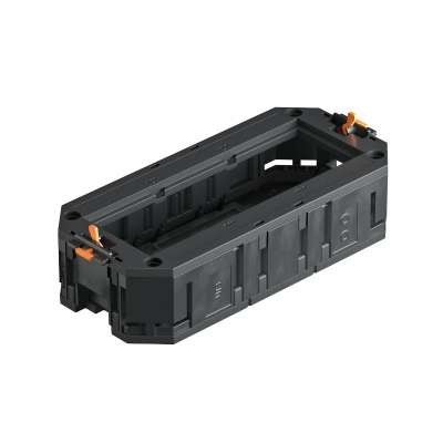 Коробка монтажная UT3 для установки в лючок 3хModul45 с суппортом UT3 45 3 полиамид черн. OBO 7408723 