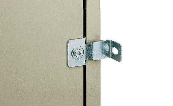  Проушина для 79000 (уп.4шт) SchE NSYFMPLA 