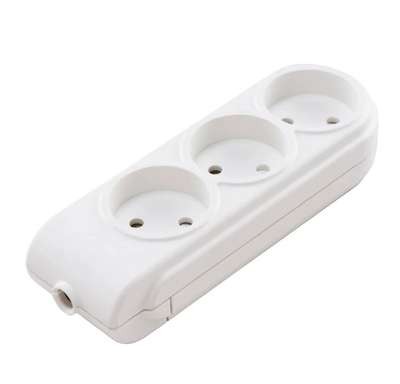  Колодка удлинителя 3-м без заземл. защ. шторки Makel N3010000 