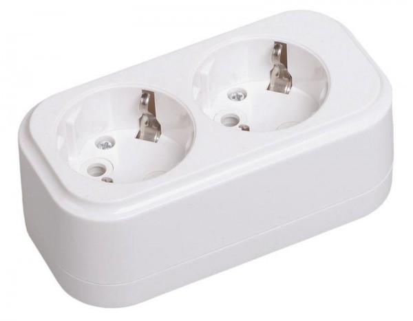  Колодка удлинителя 2-м К02 2P+PE 16А/250В CLASSIC ИЭК KYP11-16-02-00-Z 
