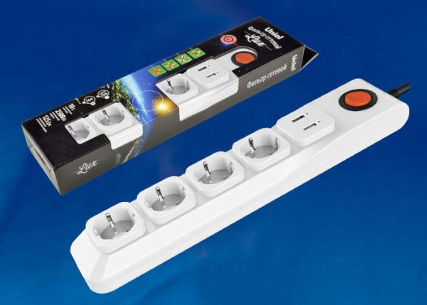  Фильтр сетевой SGSL5-3U WHITE "Lux" 3м Пвс 3х0.75 4 гнезда с/з 1USB (1A) 10А защита от перенапряж. короткого замыкания Uniel UL-00001759 