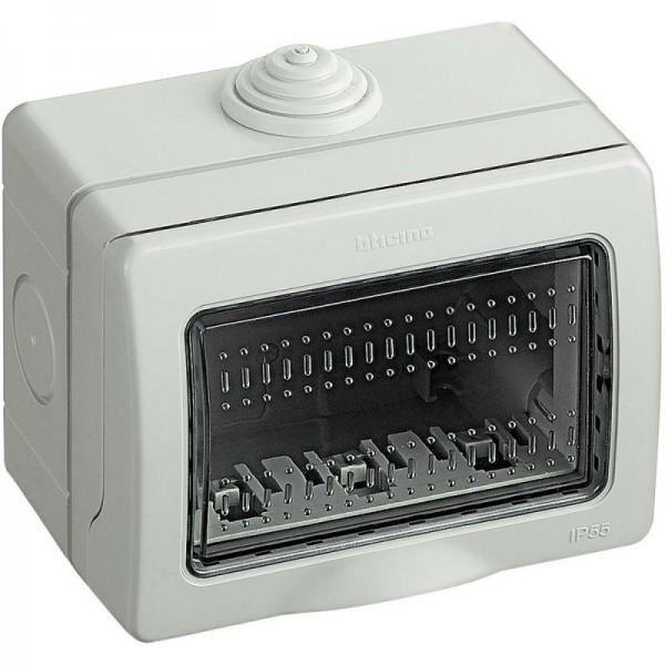  Коробка IP55 3мод. Leg BTC 25503 