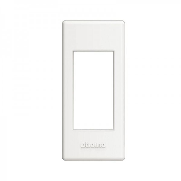  Рамка 1-м LivingLight бел. Leg BTC LND4811BI 