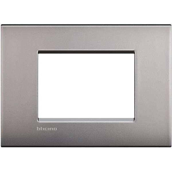  Рамка 3мод. Air LivingLight матовый никель Leg BTC LNC4803NK 