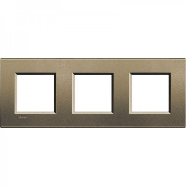  Рамка 3-м LivingLight прямоугол. корич. шелк Leg BTC LNA4802M3SQ 