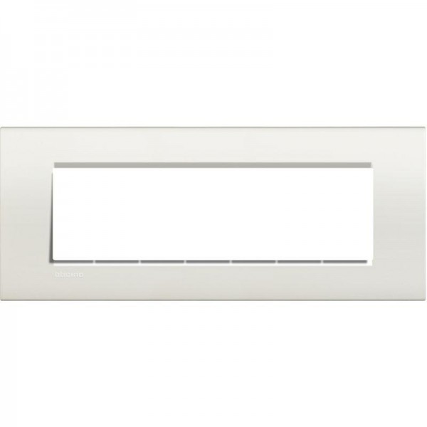  Рамка 7мод. LivingLight прямоугол. бел. Leg BTC LNA4807BI 
