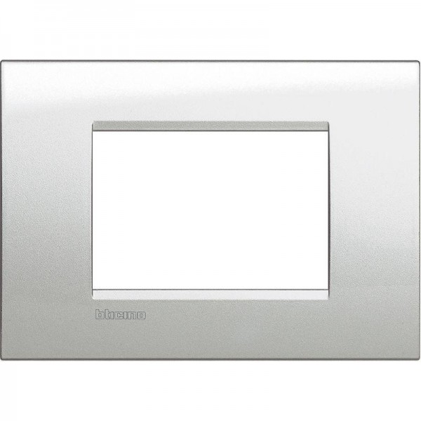  Рамка 3-м LivingLight "Лунное серебро" Leg BTC LNA4803GL 