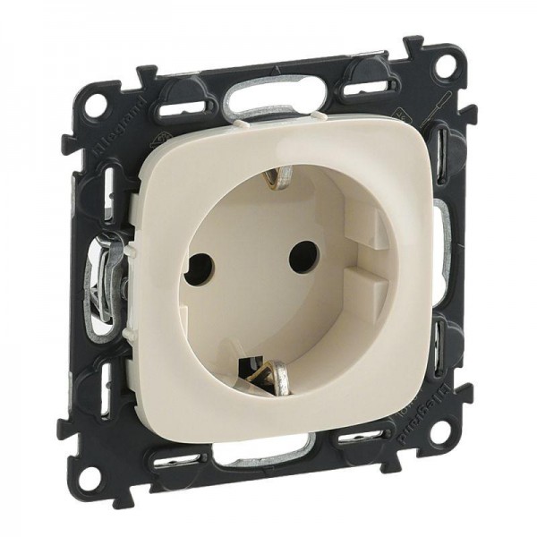 Механизм розетки 1-м СП Valena Allure 16А IP2X 250В 2К+З винт. зажимы сл. кость Leg 753825 