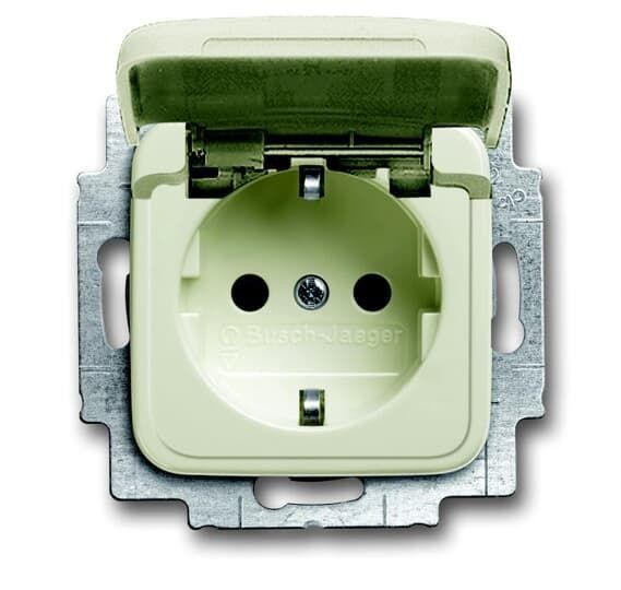  Розетка SCHUKO 16А 250В с защ. шторками с крышкой Busch-Duro сл. кость ABB 2CKA002013A5306 