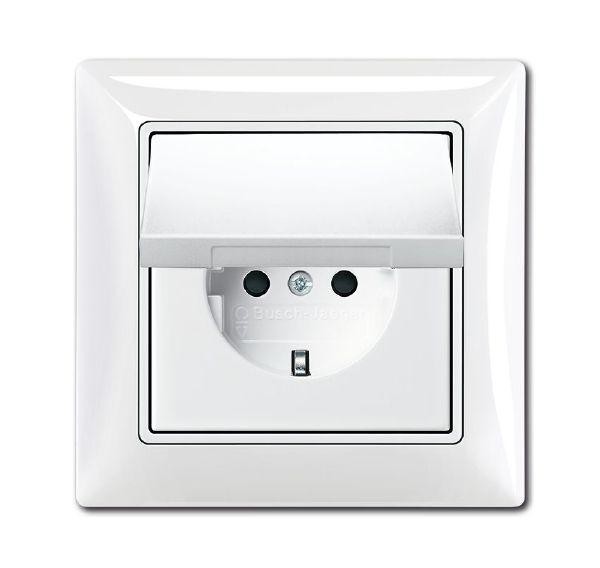  Розетка Schuko Basic 55 16А 250В в сборе IP44 альп. бел. ABB 2CKA002018A1505 
