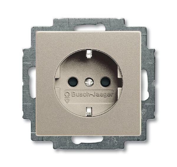  Розетка Schuko Basic 55 16А 250В защ. шторки шампань ABB 2CKA002013A5337 