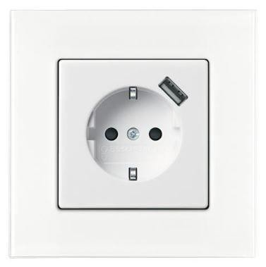  Розетка Schuko Basic 55 16А 700мА с заряд. устройством USB 20 EUCBUSB-96-500 chalet-бел. защ. шторки ABB 2CKA002011A6196 