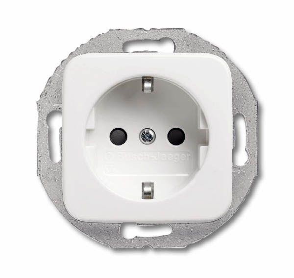  Розетка Schuko Reflex SI 16А 250В с круглым суппортом альп. бел. ABB 2CKA002011A2183 