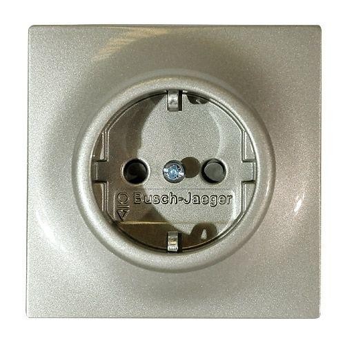  Розетка Impuls 2P+E защ. шторки шампань ABB 2CKA002013A4979 