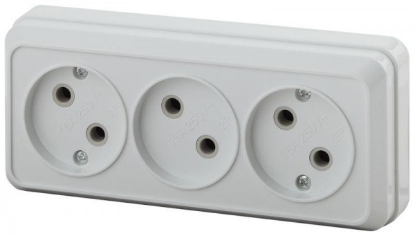  Розетка ОП Quadro 3х2P 2-205-01 16А-250В IP20 бел. Intro Б0036141 