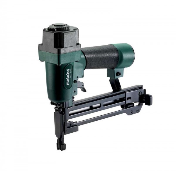  Скобозабиватель DKG 90/40 13-40мм 90+ES кейс Metabo 601566500 